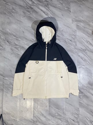 Windbreaker Jaket Tracktop Outdoor New Balance