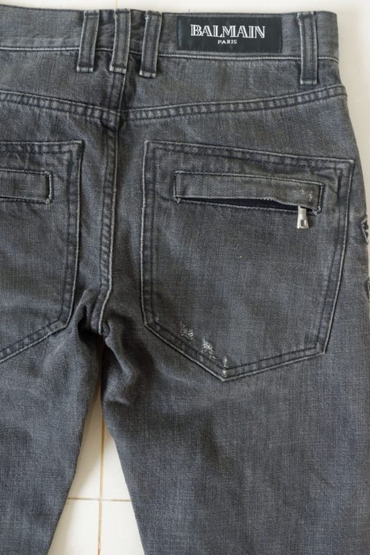 Balmain Paris Double-Zip Distressed Biker Denim Pants, foto 4