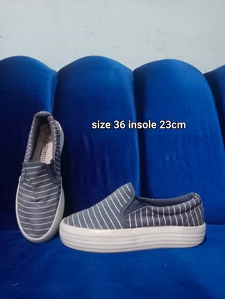 Sepatu slip on wanita/sepatu olahraga BEIWEISI