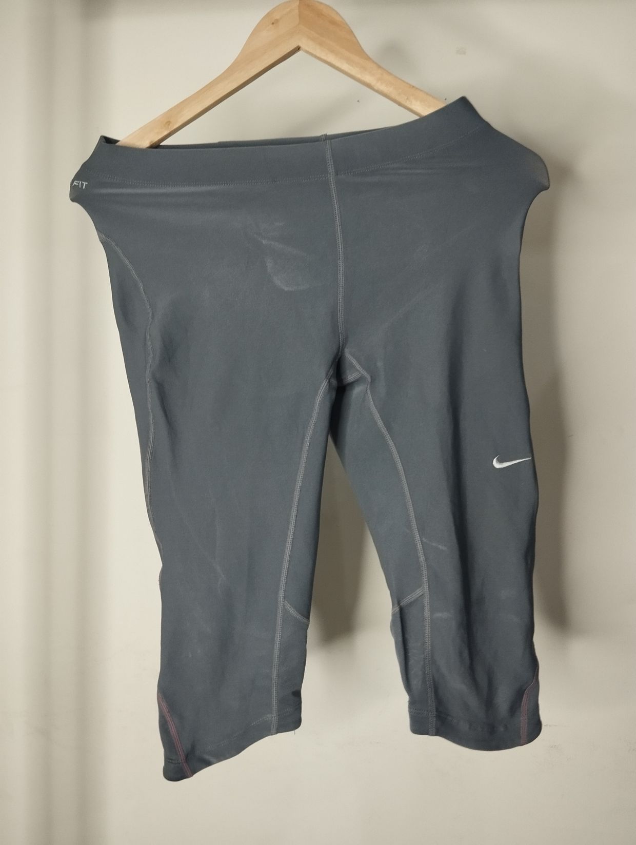 Nike Sportswear Legging Wanita gray