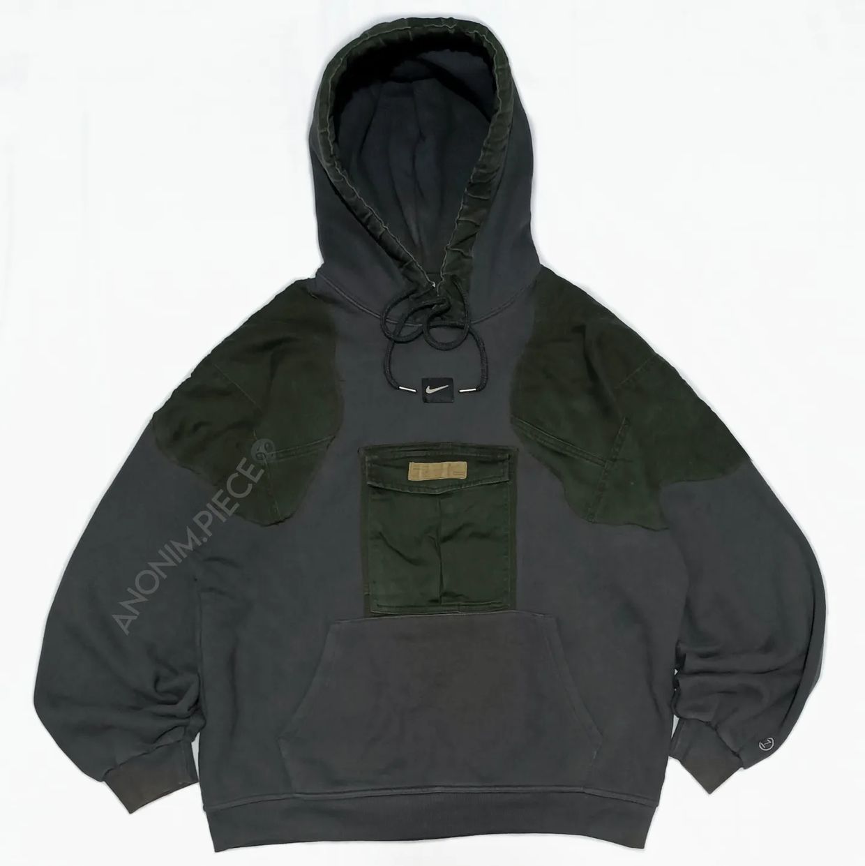 Nike Streetwear Reworked Fleece Pria gray