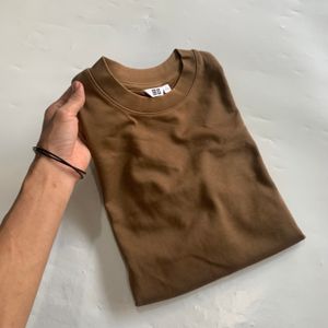 Uniqlo Streetwear T-shirt Pria brown