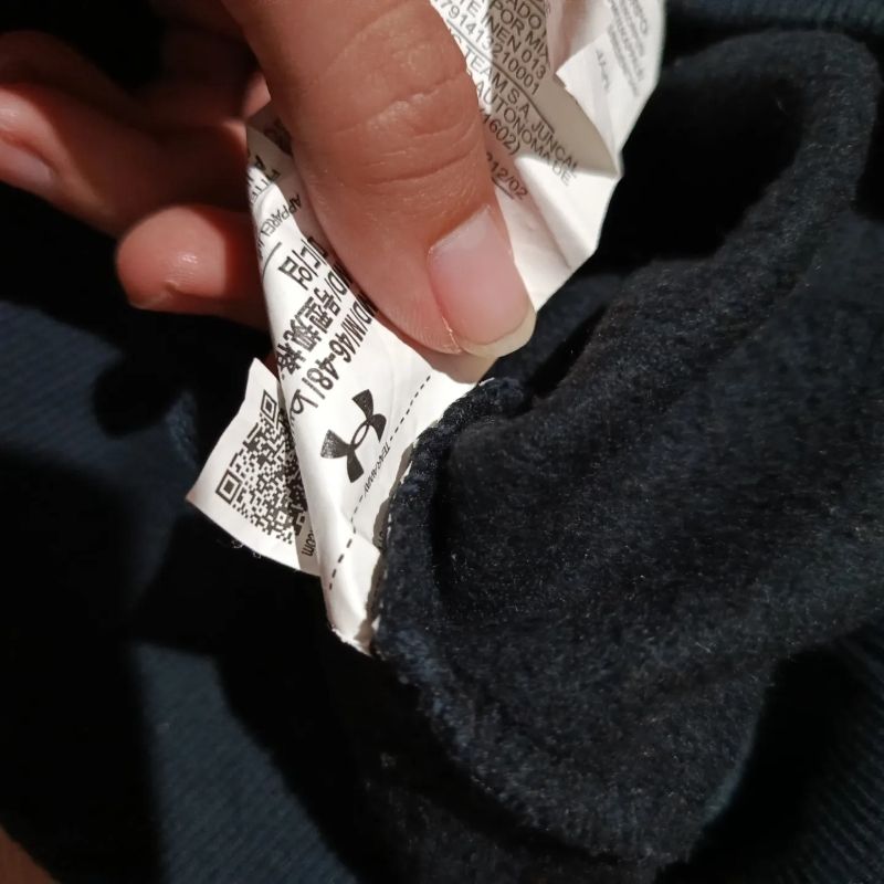 Under Armour Casual Sweater Pria black, foto 4