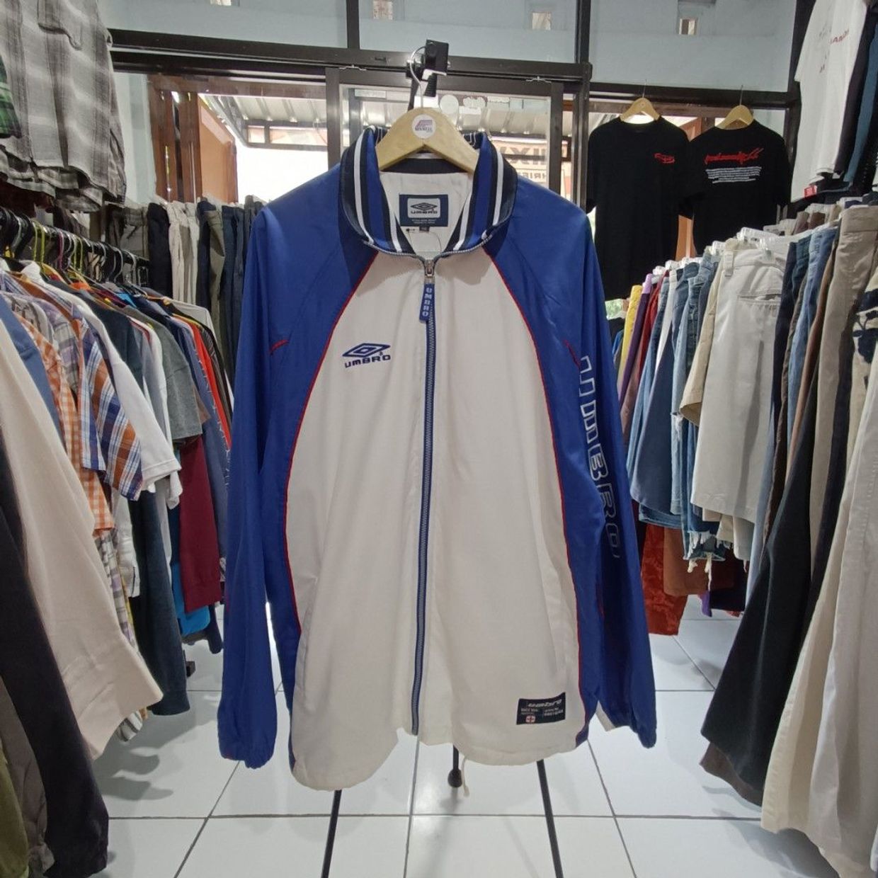 Sportswear Windbreaker Pria white blue