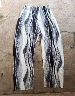 Japanese brand Vintage Streetwear Short Pria white black