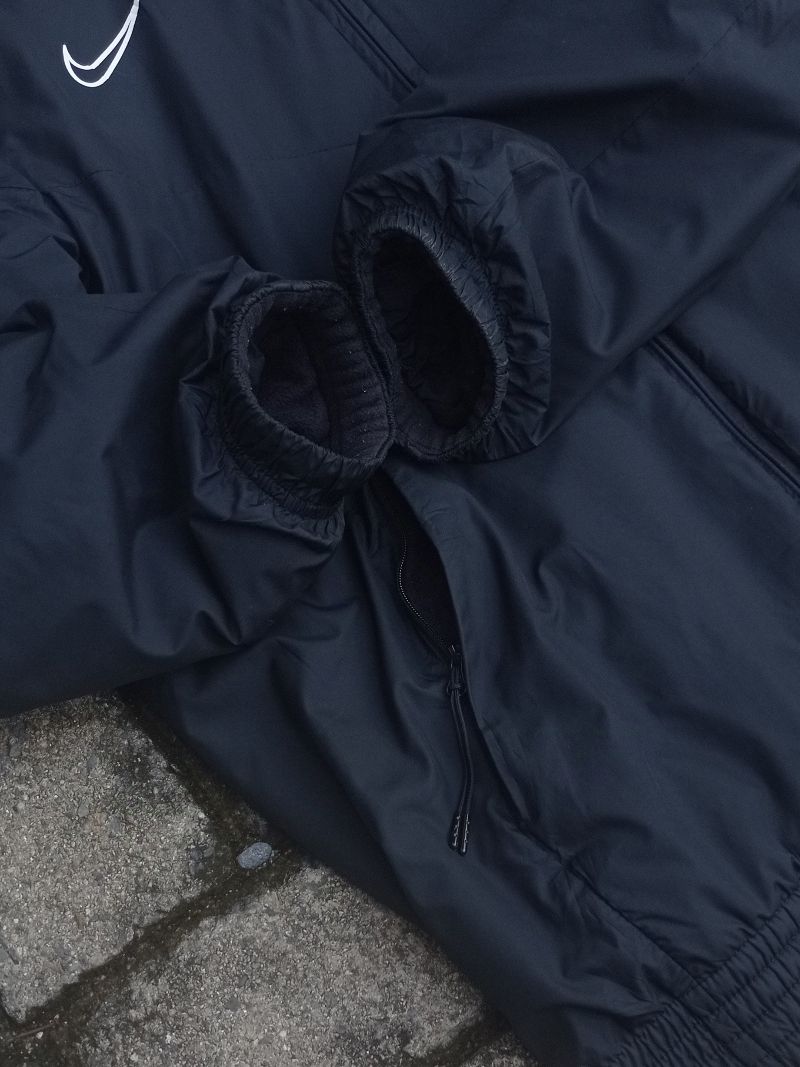 Nike Sportswear Puffer jacket Pria black, foto 2