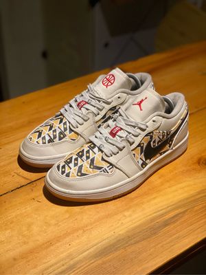 Nike Air Jordan Streetwear Sportswear Sneakers Pria white yellow