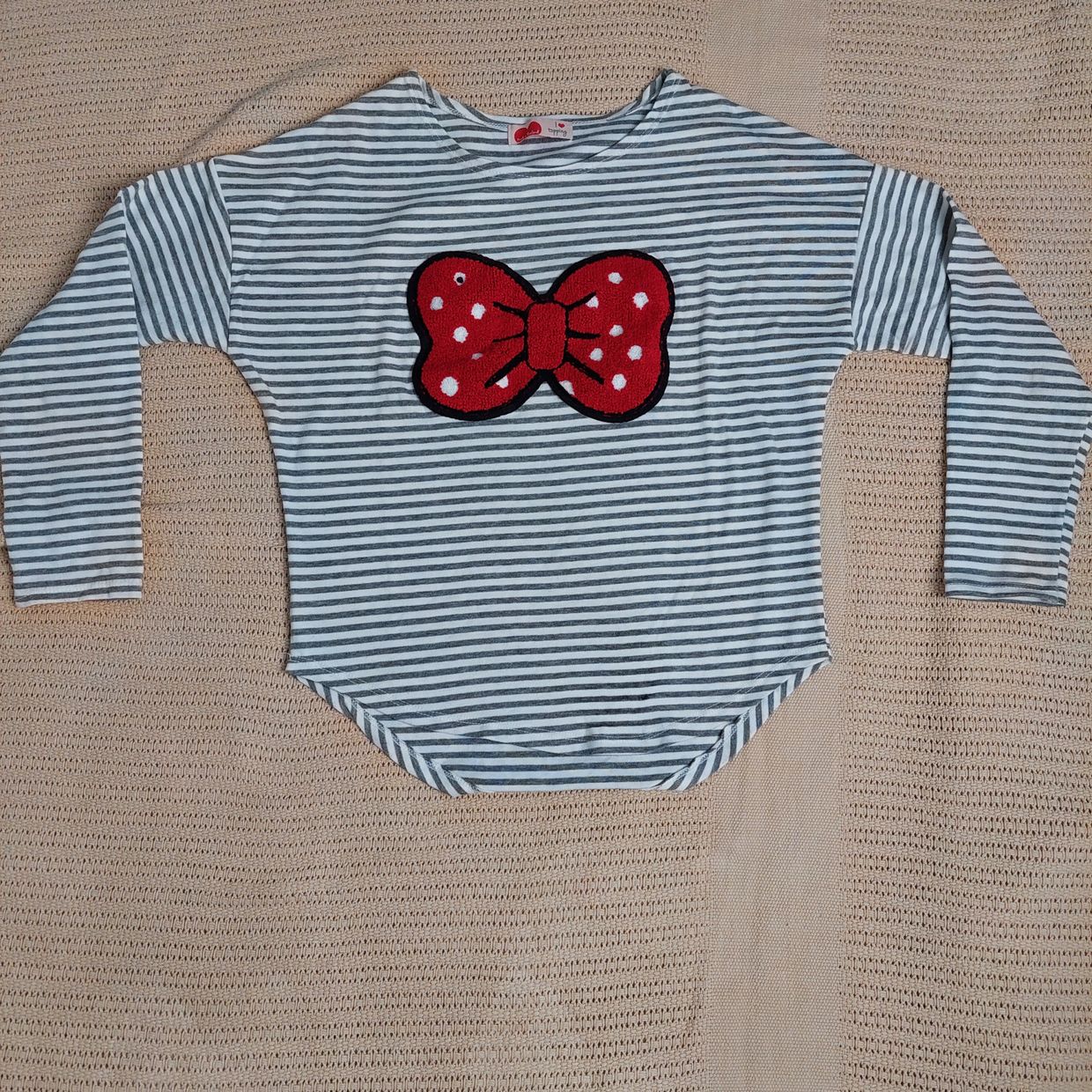 Kaos Lengan Panjang Minnie Bahan :