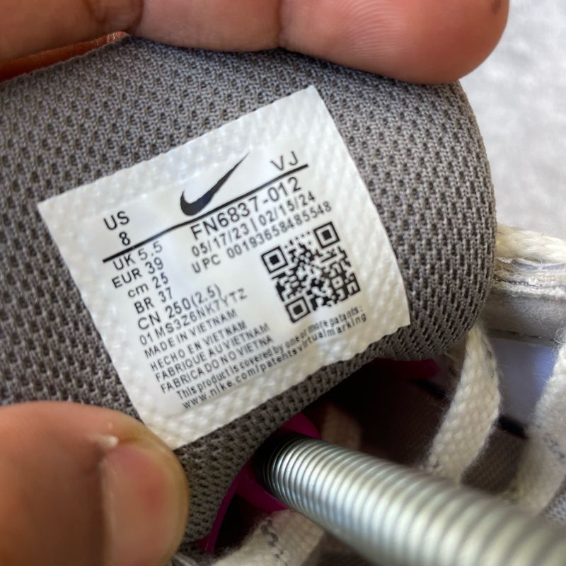 Nike Gorpcore Casual Sneakers Pria white gray, foto 4