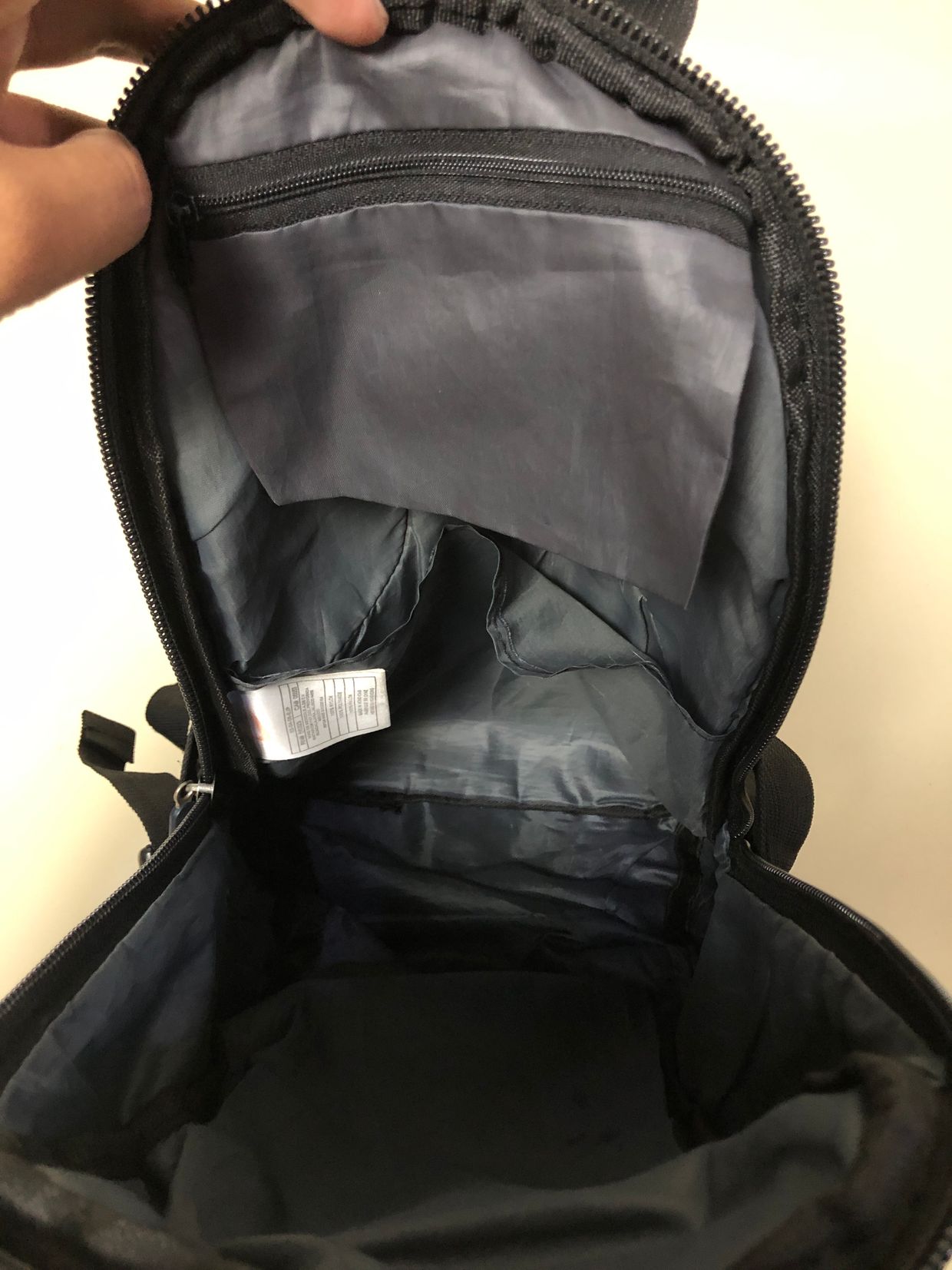 Nike Gorpcore Sportswear Bag Pria red black, foto 5
