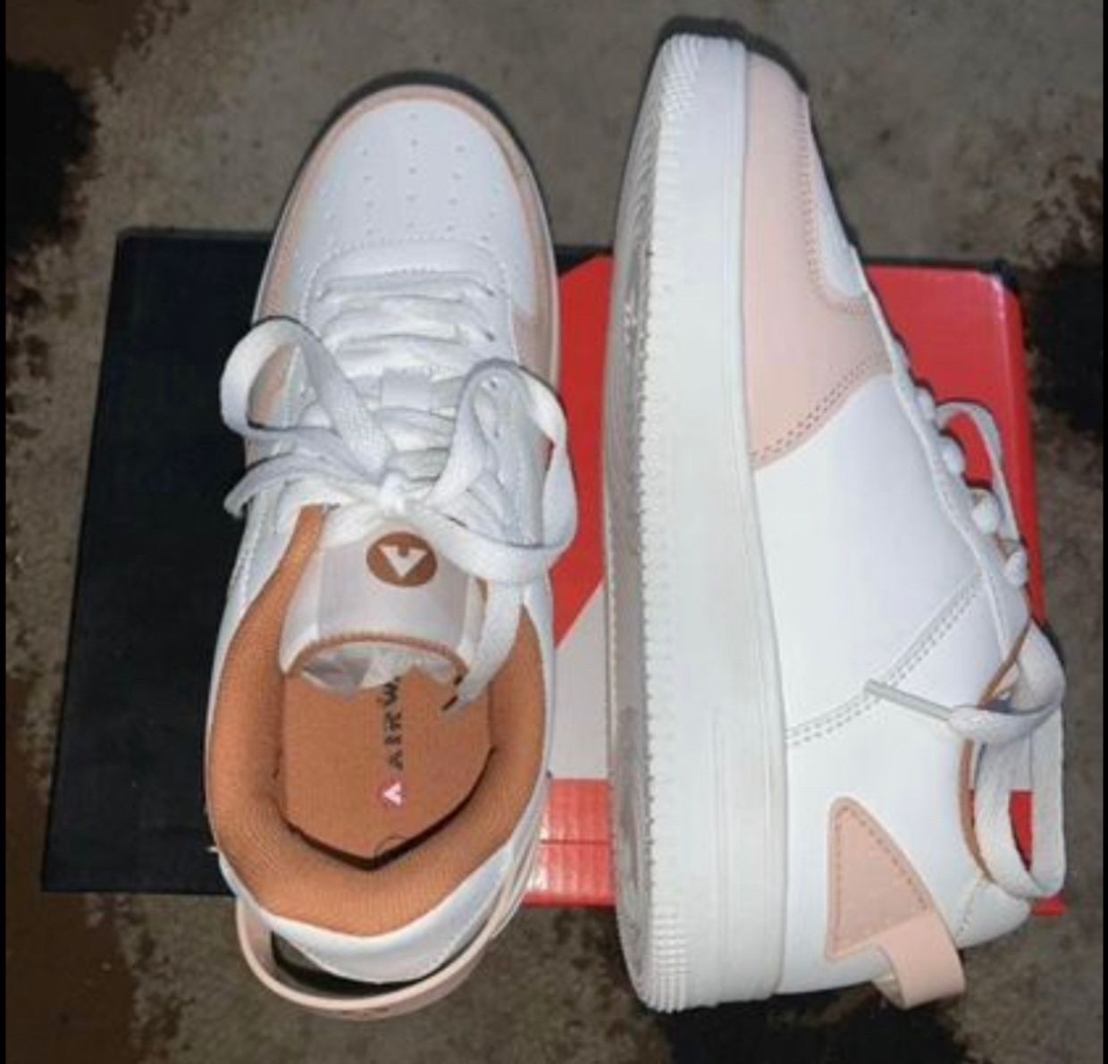 Sportswear Casual Sneakers Wanita white