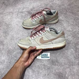Nike Casual Sneakers Pria cream