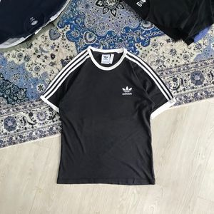 Adidas Streetwear Skater T-shirt Pria black