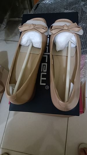 Andrew Marc Vintage Loafer Wanita tan