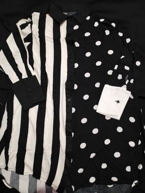 Minimalist Shirt Wanita white black