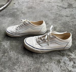Casual Pria white