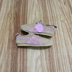 Onitsuka Tiger Casual Sneakers Wanita tan pink