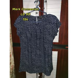 Minimalist Casual T-shirt Wanita white black