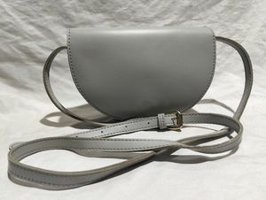 Miniso Luxury Wanita gray