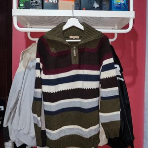 Minimalist Sweatshirt Pria brown