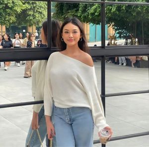 Casual Sweatshirt Wanita white