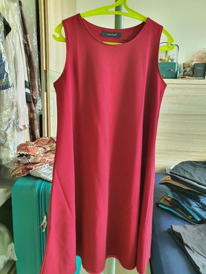 Minimalist Midi dress Wanita red