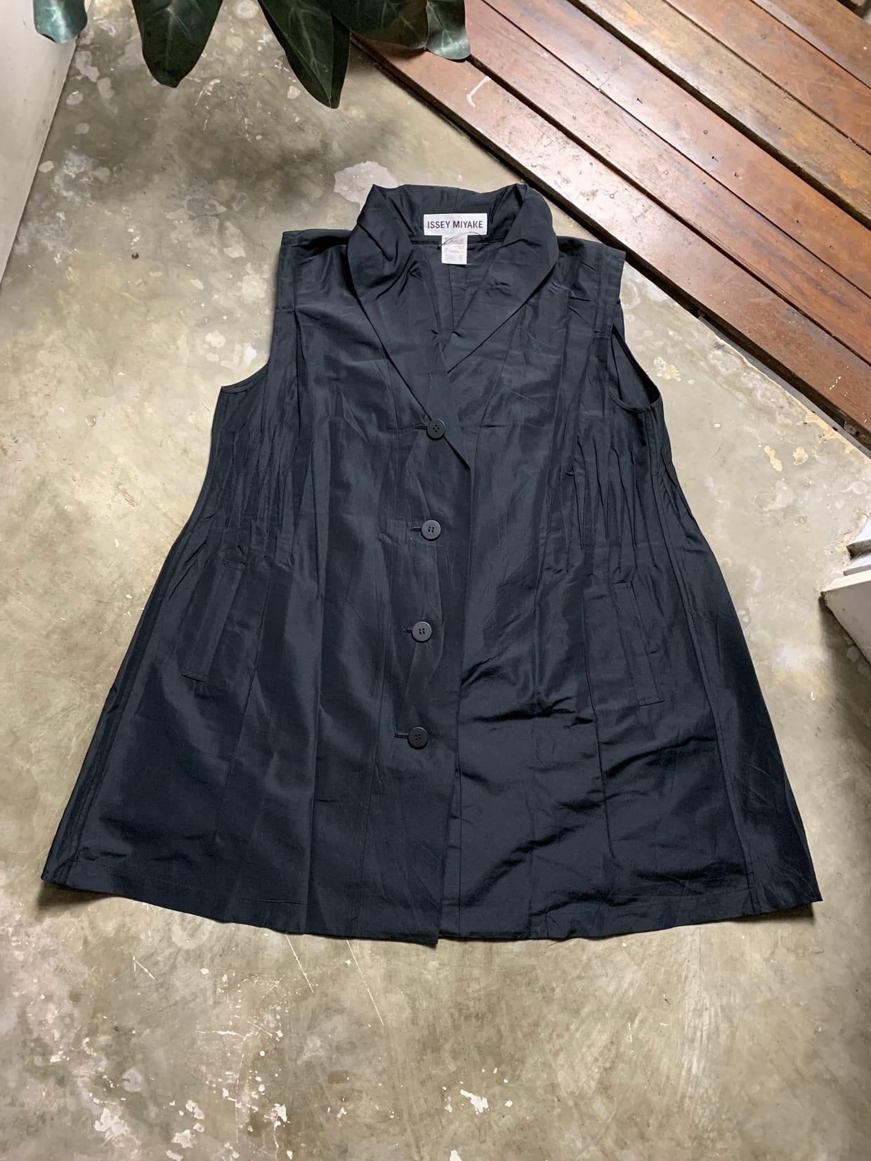 Issey Miyake Luxury Futurist Pea coat Pria black