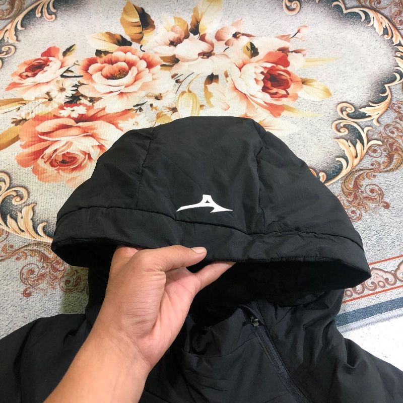 Mizuno Sportswear Puffer jacket Pria black, foto 6