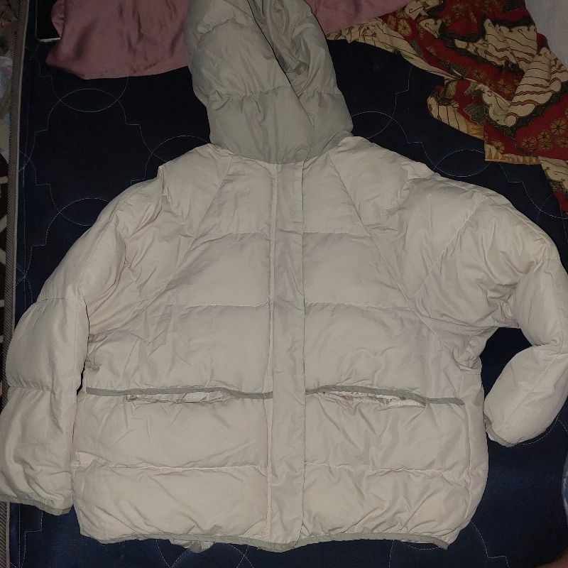 Minimalist Puffer jacket Wanita cream, foto 2