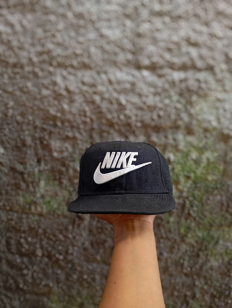 Nike Sportswear Hat Pria black, foto 2