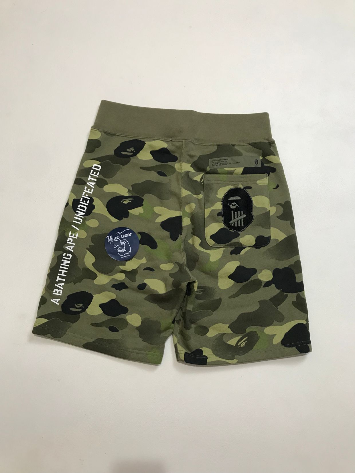 Bape Undefeated Shark Short sz S, foto 2