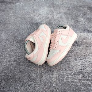 Nike Biker Sneakers Wanita pink
