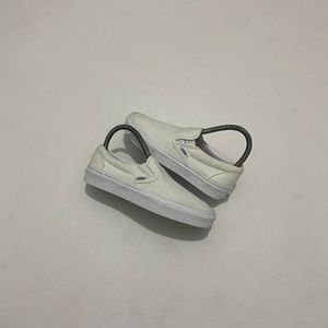 VANS Casual Sneakers Wanita white