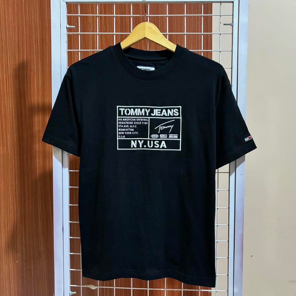 Tommy Hilfiger Casual T-shirt Pria black