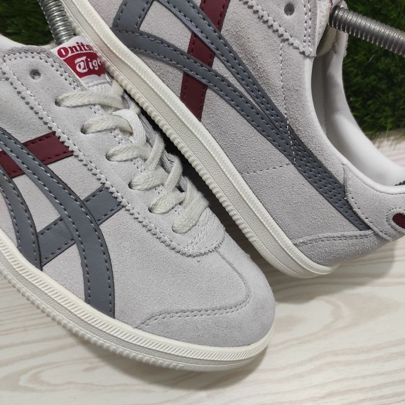 Onitsuka Tiger Casual Sneakers Pria red gray, foto 2