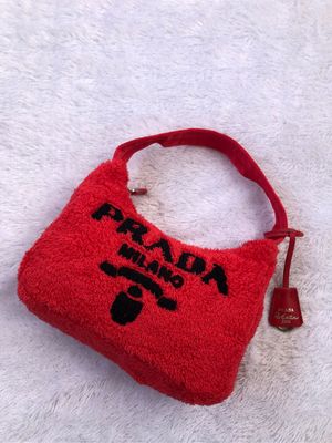 Prada Y2K Shoulder bag Wanita red