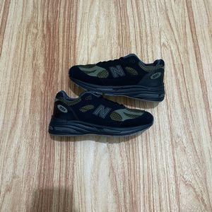 New Balance Casual Sneakers Pria black