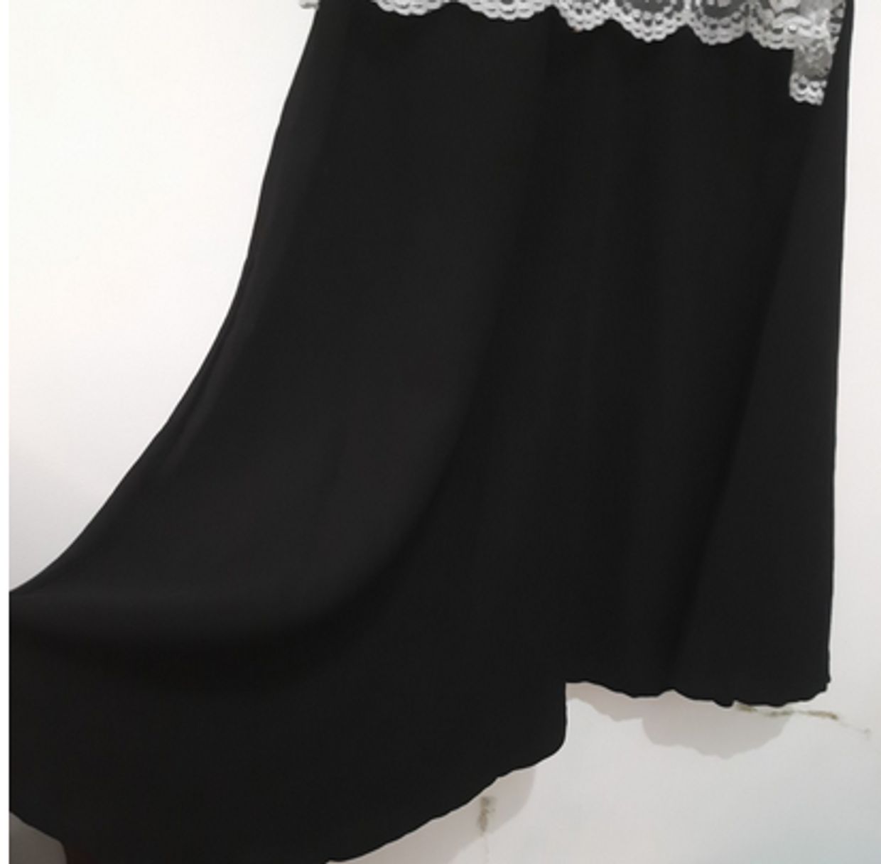 Dress hitam midi, model A line, foto 5