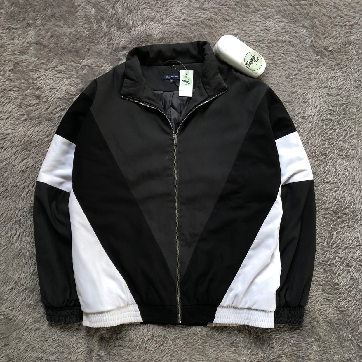 Urban Research Streetwear Sportswear Puffer jacket Pria white black