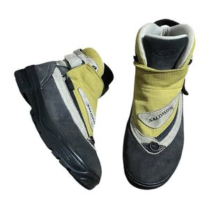 Salomon Gorpcore Boots Pria black yellow