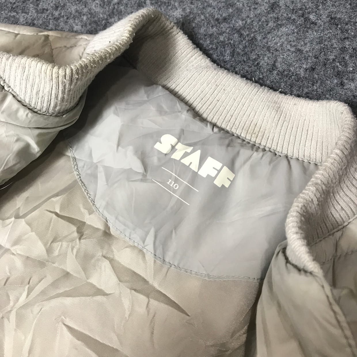 Minimalist Puffer jacket Pria white, foto 2