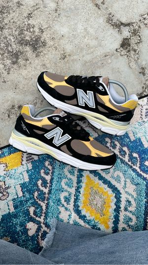 New Balance Indie Casual Sneakers Pria black yellow