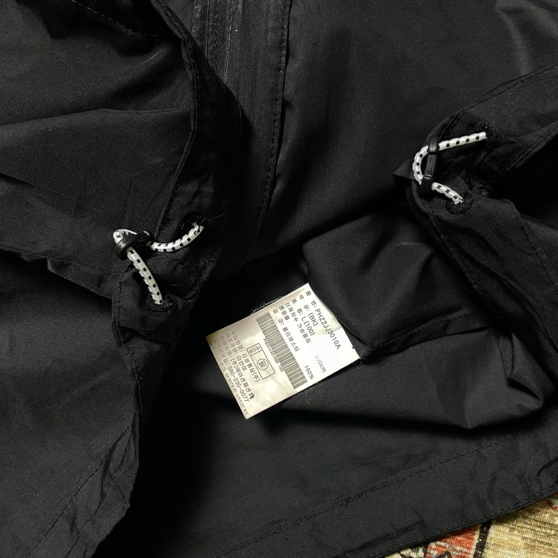 Arc'teryx Y2K Gorpcore Windbreaker Pria black, foto 6