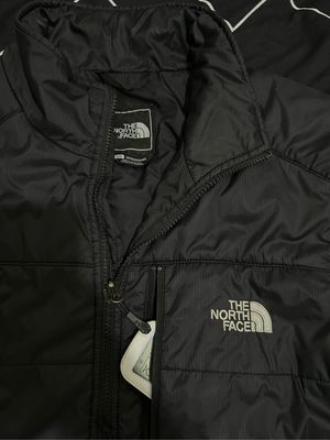 The North Face Gorpcore Emo Puffer jacket Pria white black