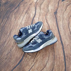 New Balance Casual Sneakers Pria navy