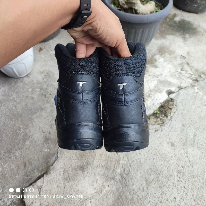 Columbia Gorpcore Sportswear Boots Pria black, foto 3