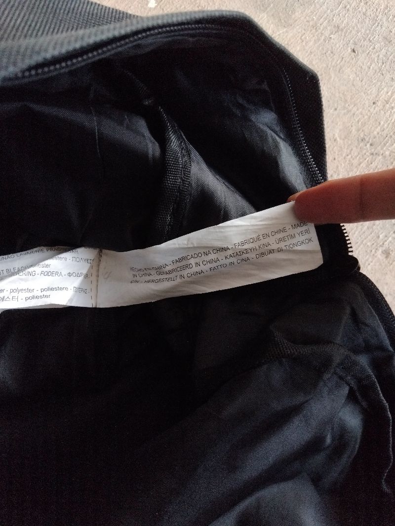 Pull & Bear Minimalist Casual Bag Pria black, foto 7