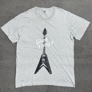 Uniqlo Vintage Streetwear T-shirt Pria white gray