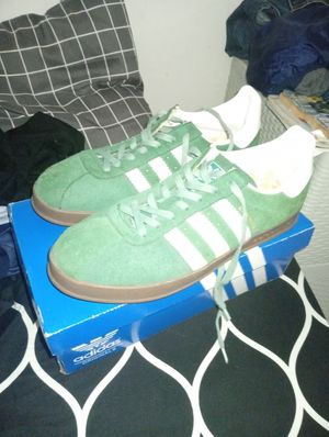 Adidas Streetwear Casual shoe Pria green white