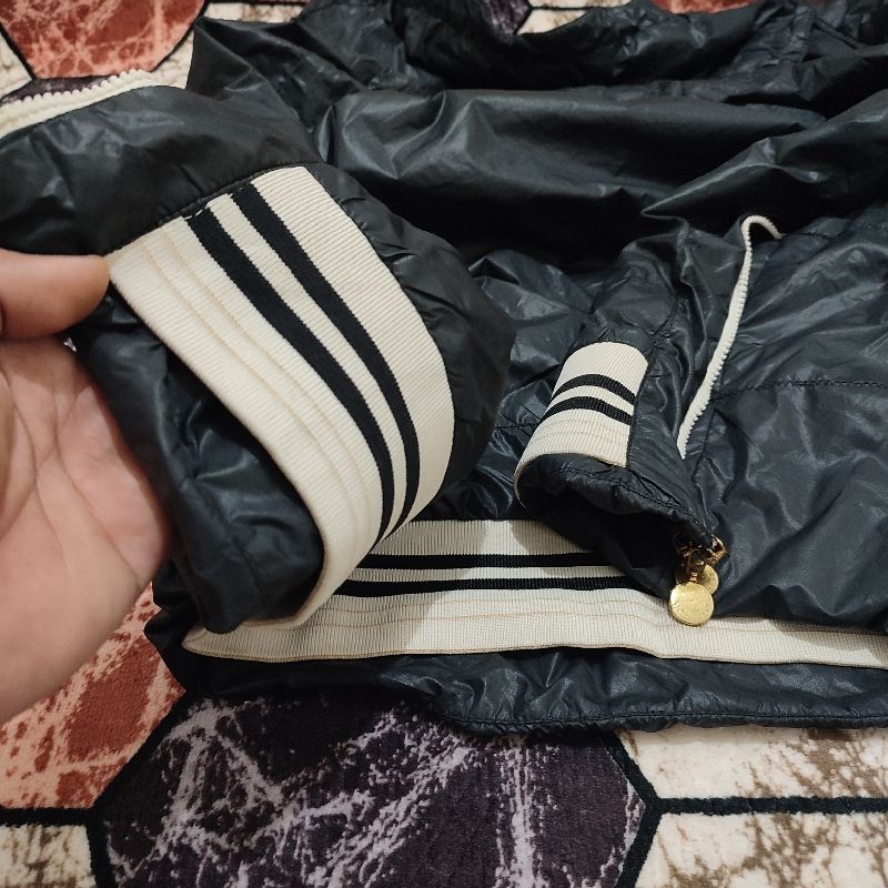 Moncler Casual Puffer jacket Wanita black, foto 6